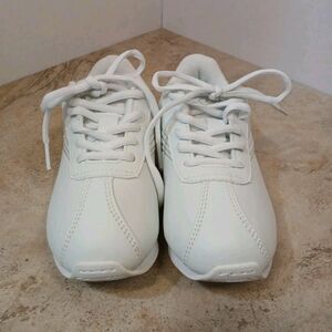 Fiercefeats White Cheerleading Shoes Durable Lightweight Athletic size 12 - EUC